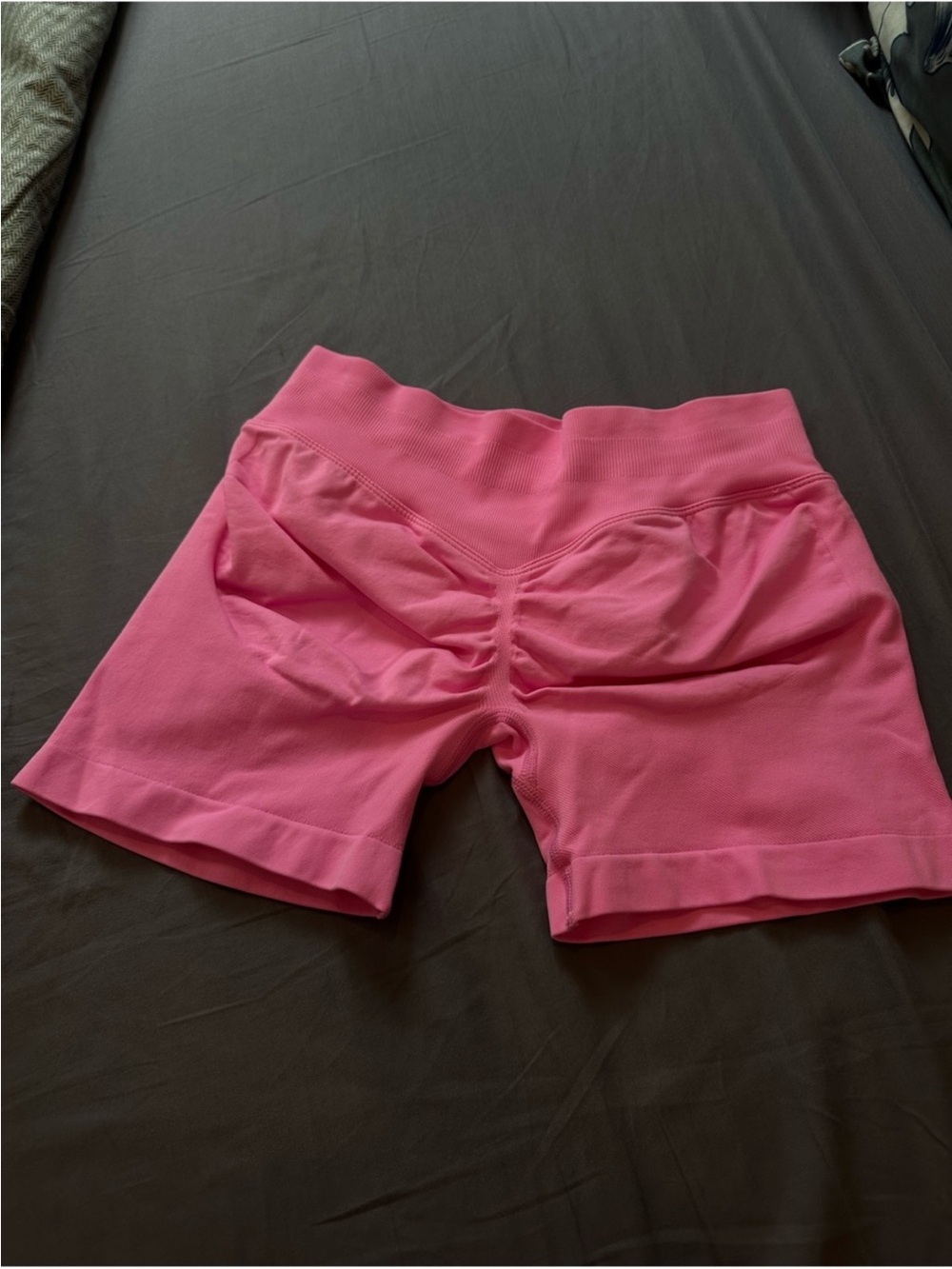 PINK BUBBLE GUM Women Scrunch Back Active Shorts